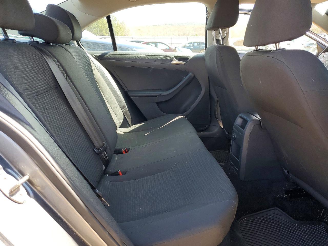 2016 Volkswagen Jetta s