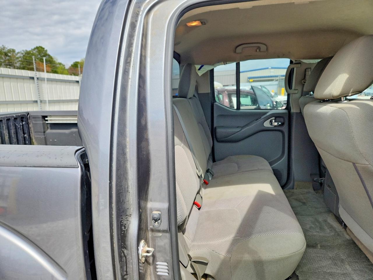 2018 Nissan Frontier SV