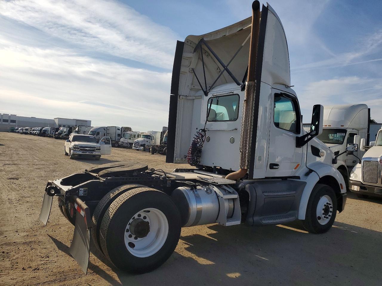 2017 Peterbilt 579