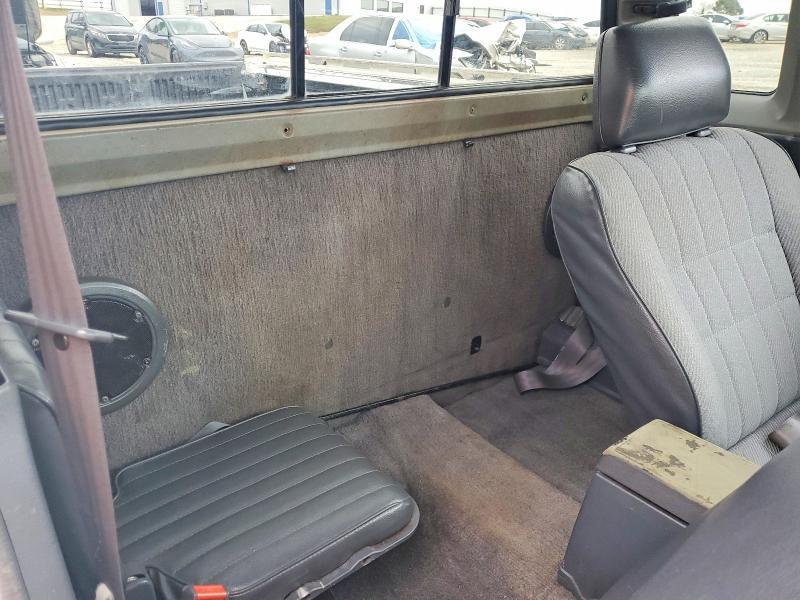 1995 Nissan Truck XE V6