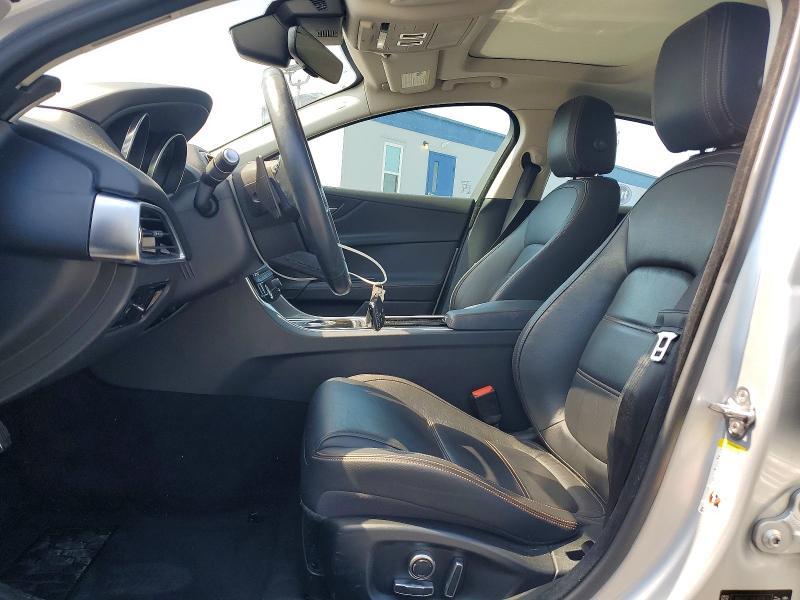2019 Jaguar Xe Prestige