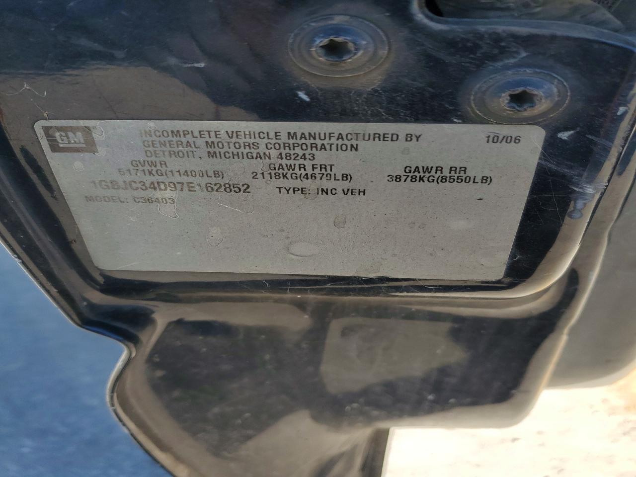 2007 Chev Rolet Silverado Flatbed Truck