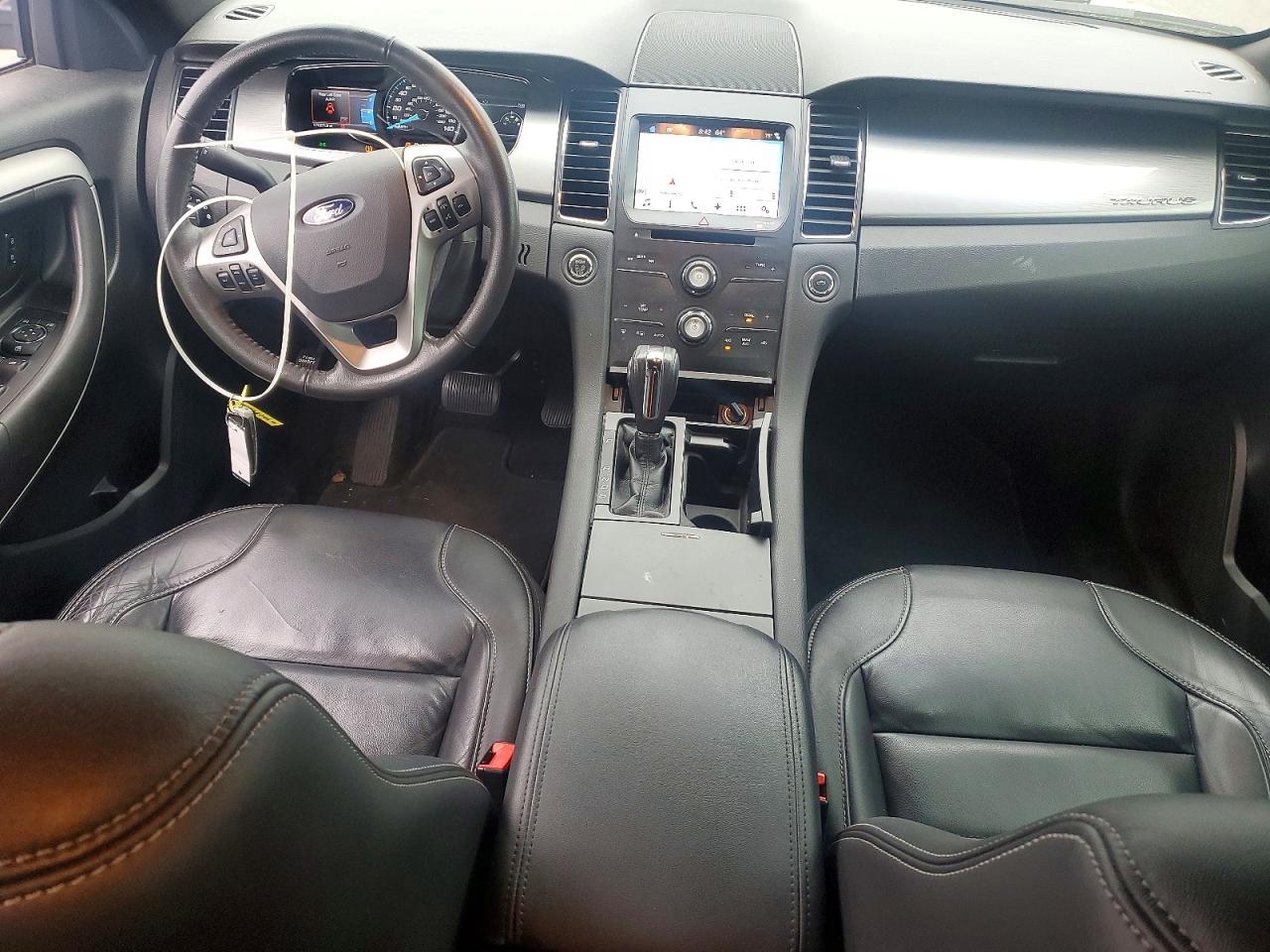 2017 Ford Taurus sel