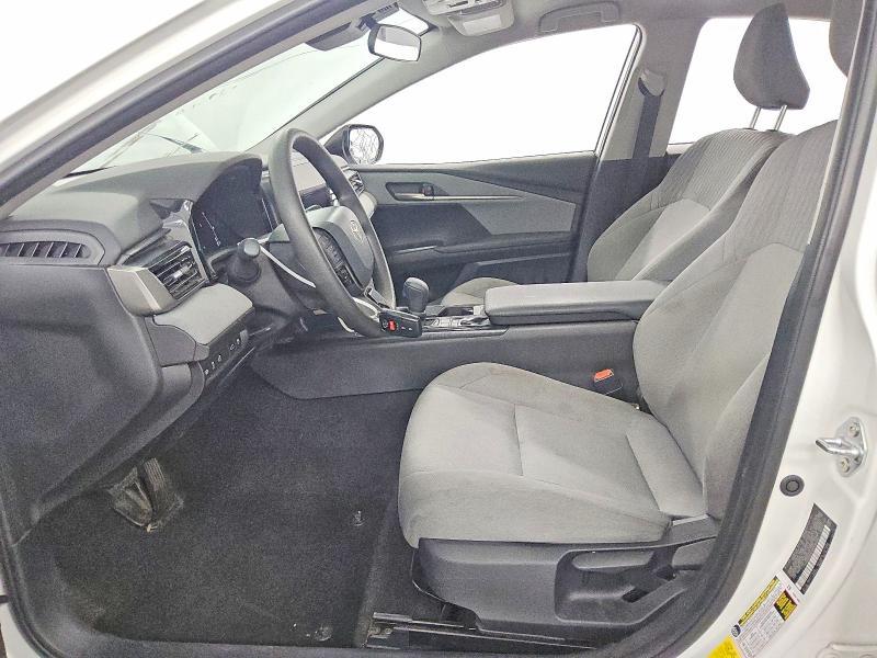 2025 Toyota Camry le