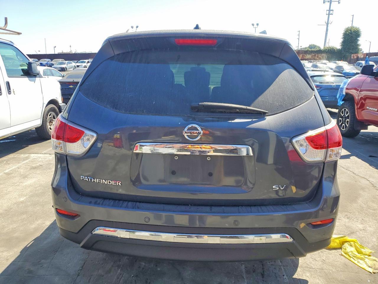 2013 Nissan Pathfinder s