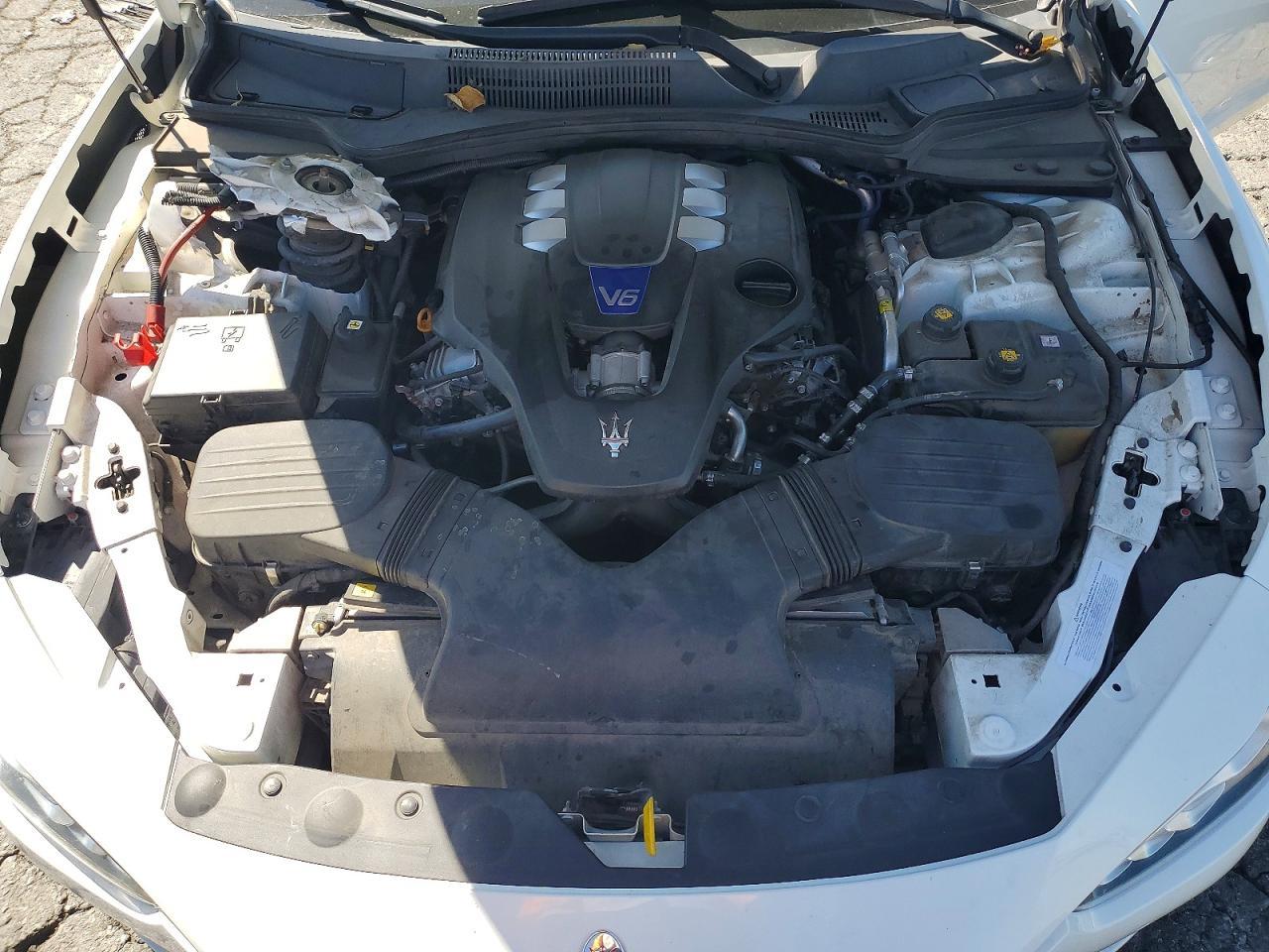 2014 Maserati Ghibli s