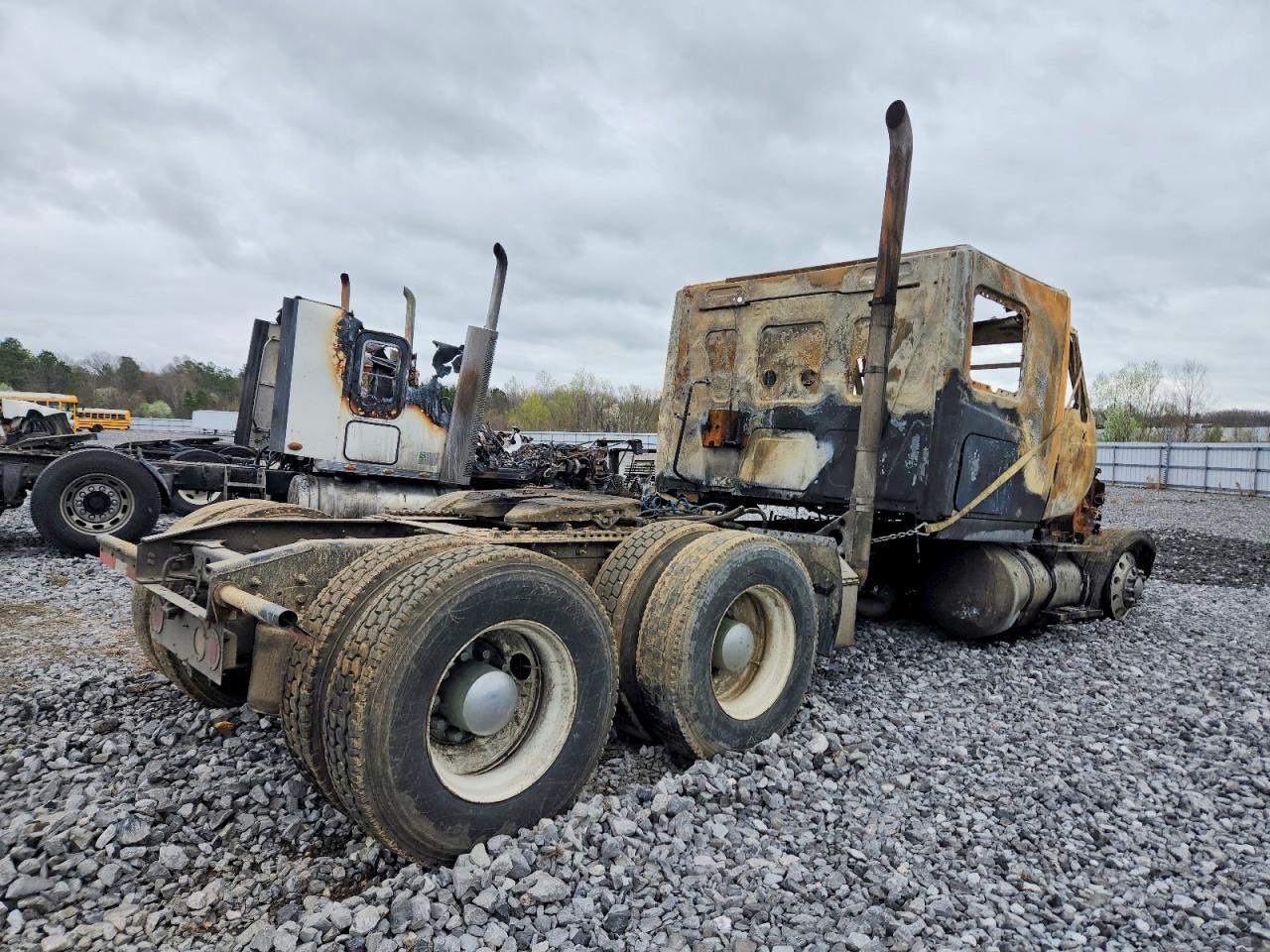 2013 International LF687 Semi Truck