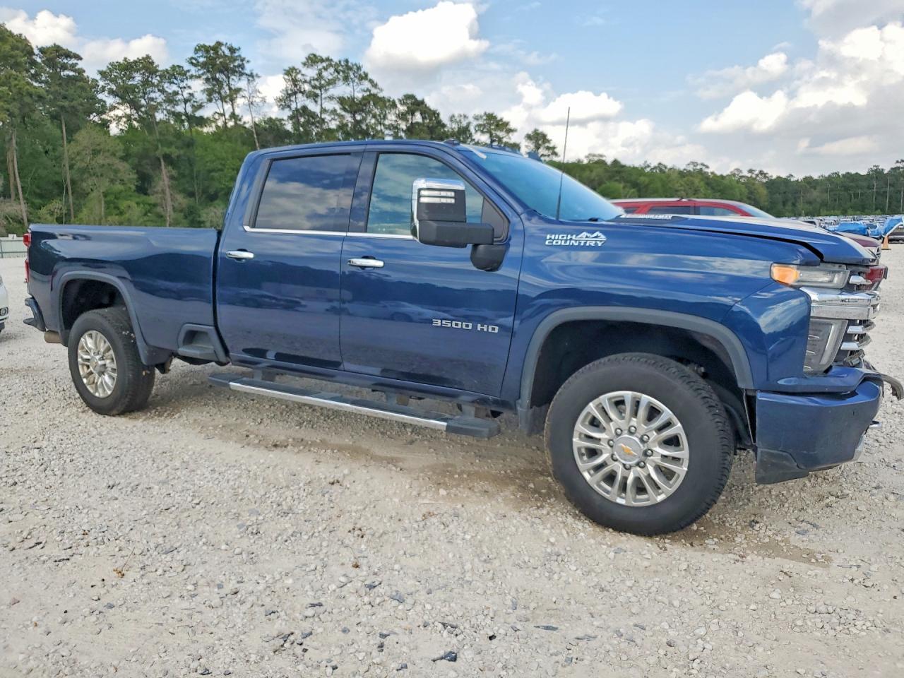 2022 Chevrolet Silverado K3500 High Country