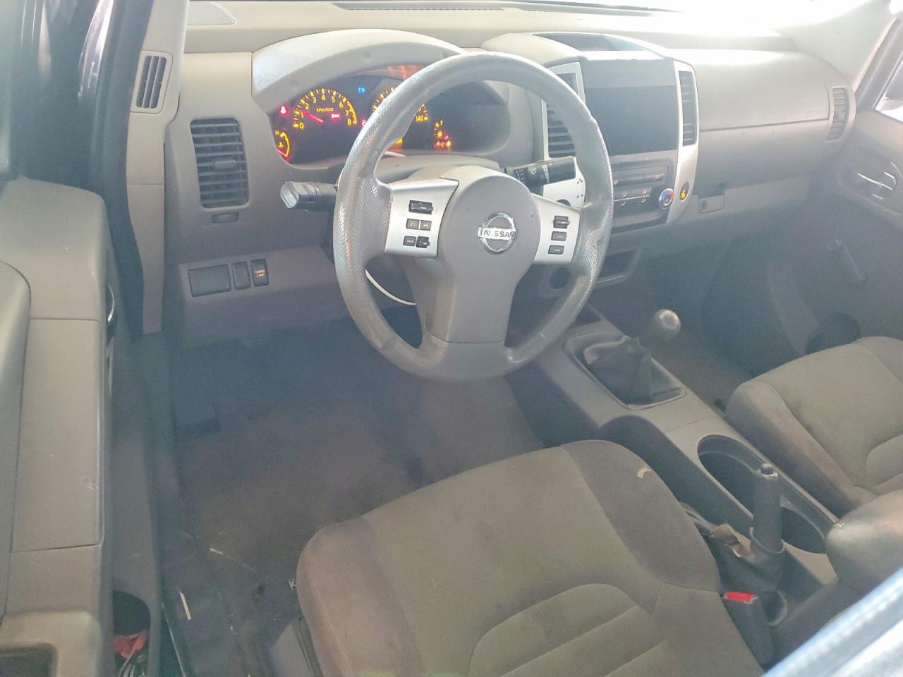 2015 Nissan Frontier S