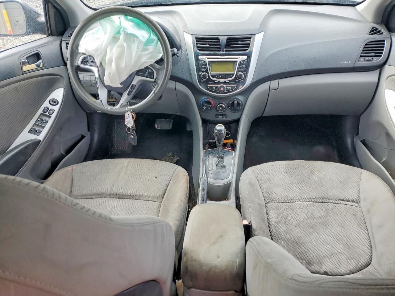 2013 Hyundai Accent gls