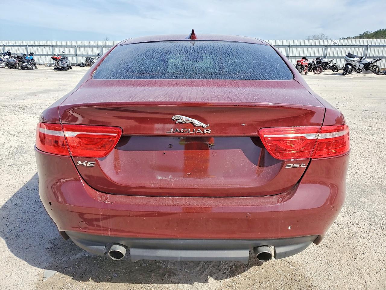 2017 Jaguar Xe Prestige