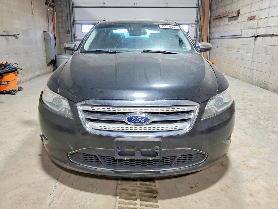 2011 Ford Taurus Limited