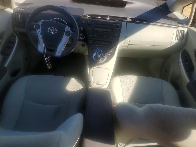 2010 Toyota Prius iii