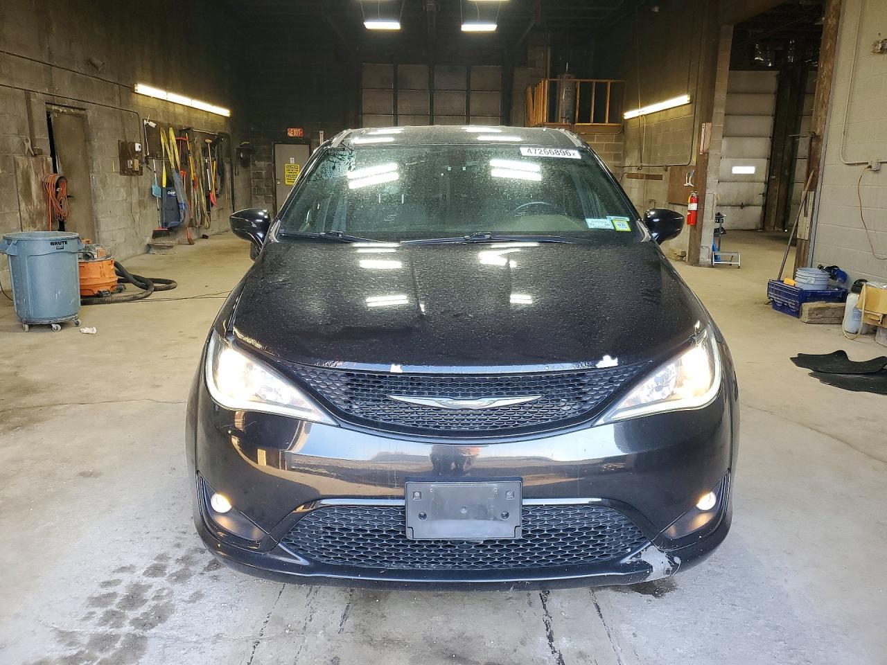 2019 Chrysler Pacifica Touring Plus