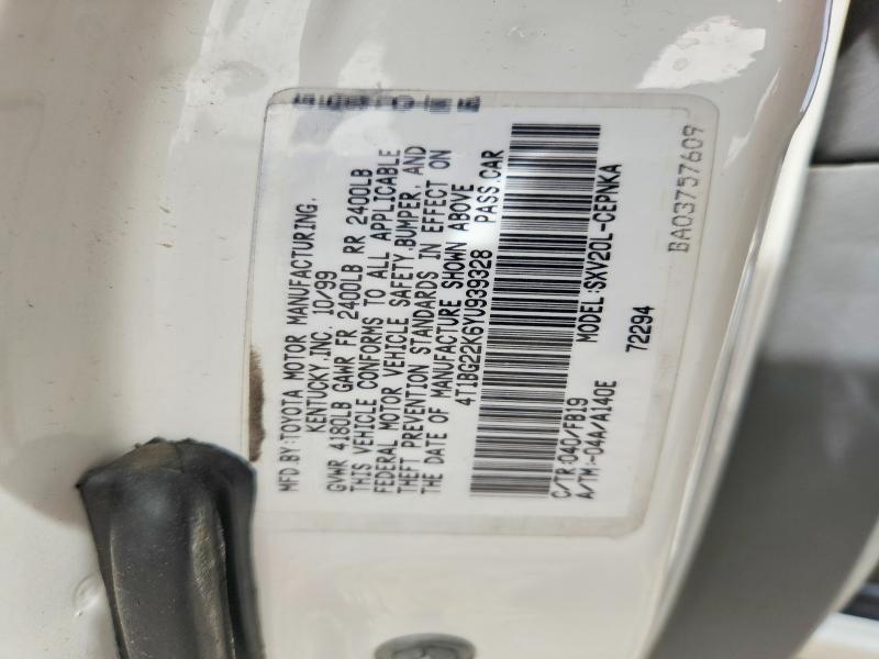 2000 Toyota Camry le