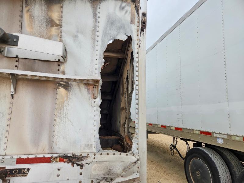 2008 Wilson DWH-550 Grain Trailer