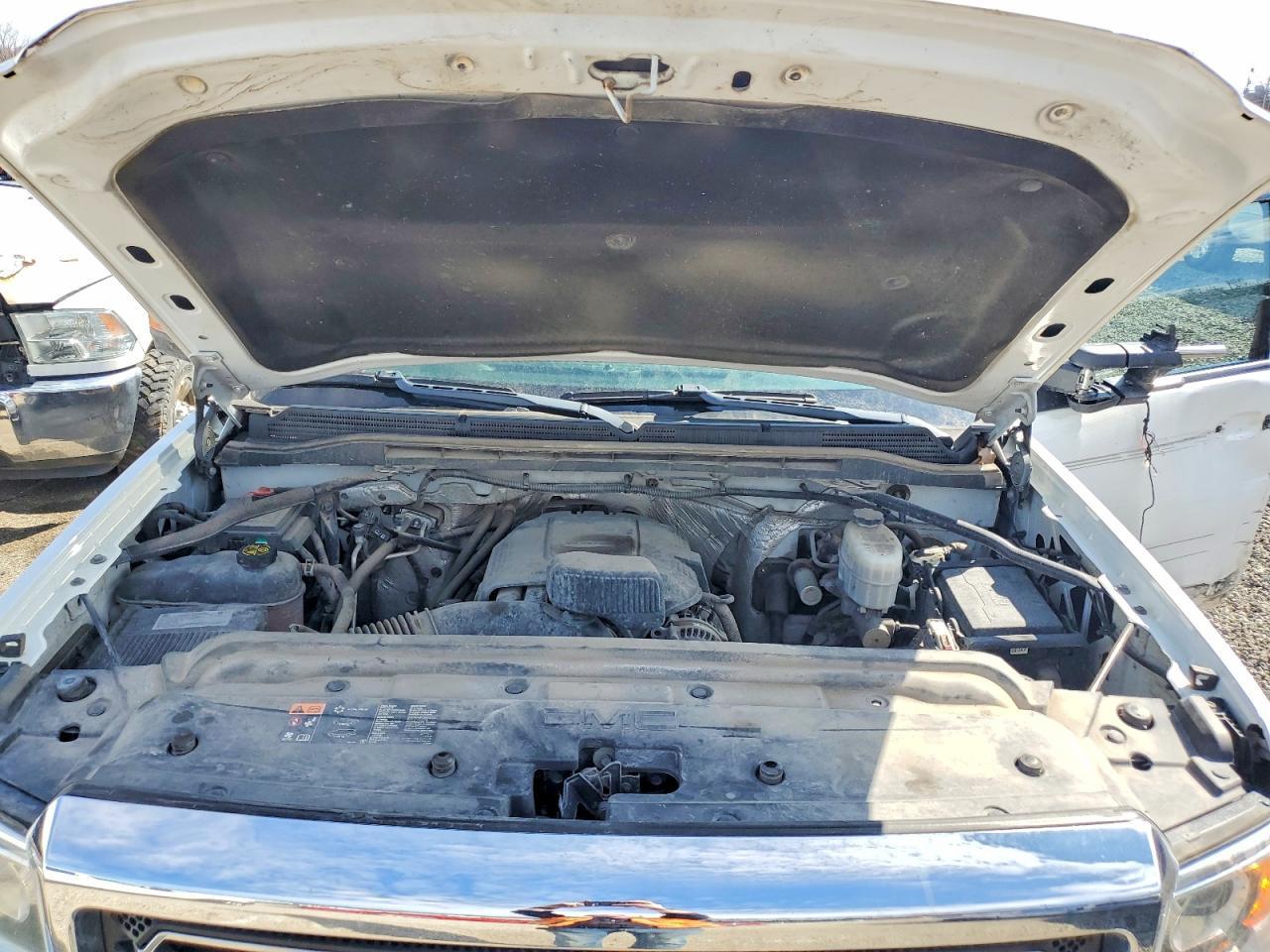 2018 GMC Sierra Utility / Service Truck