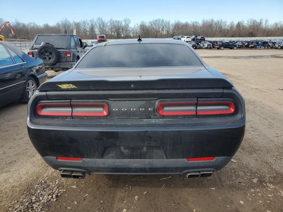 2019 Dodge Challenger r