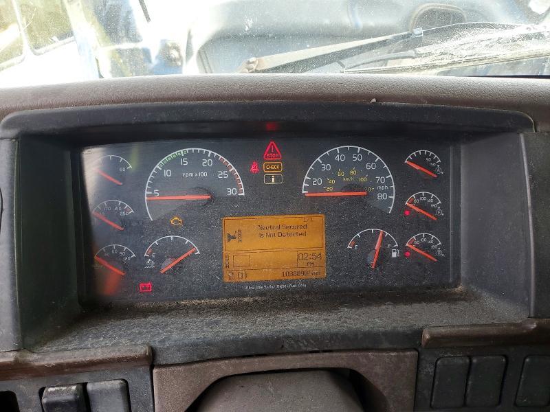 2017 Volv O VNL Semi Truck