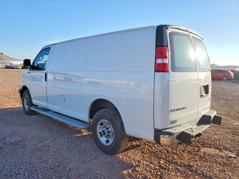 2021 GMC Savana 2500 Cargo Utility / Service van