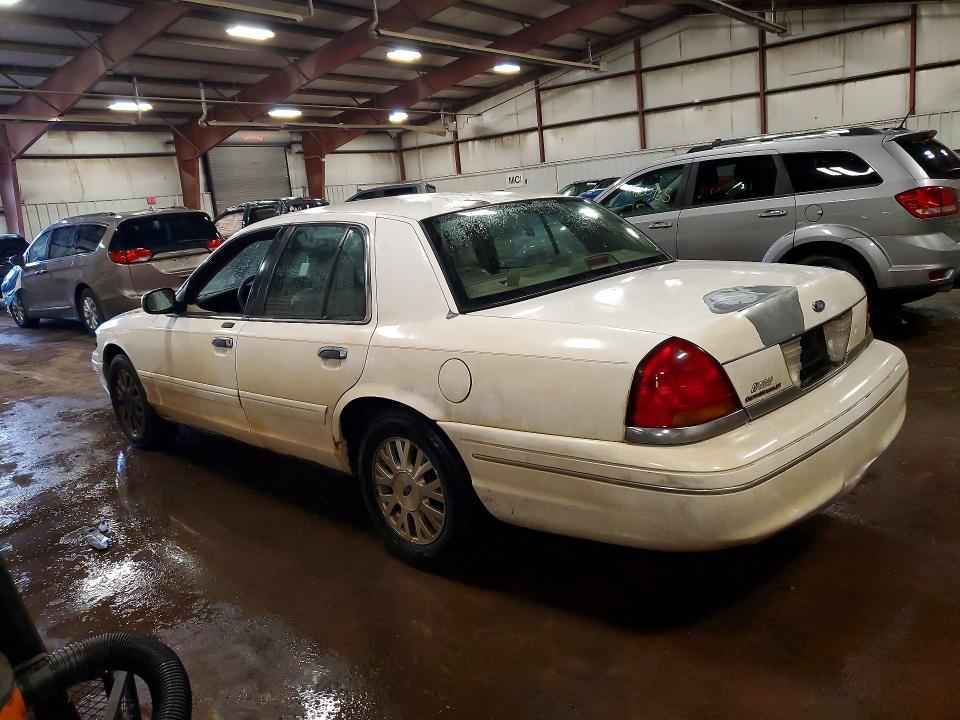 2003 Ford Crown Victoria lx