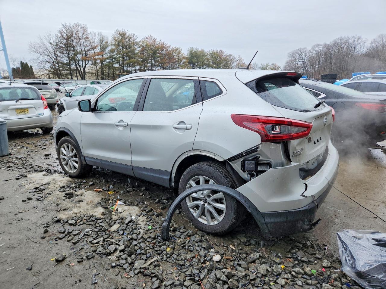 2022 Nissan Rogue Sport s