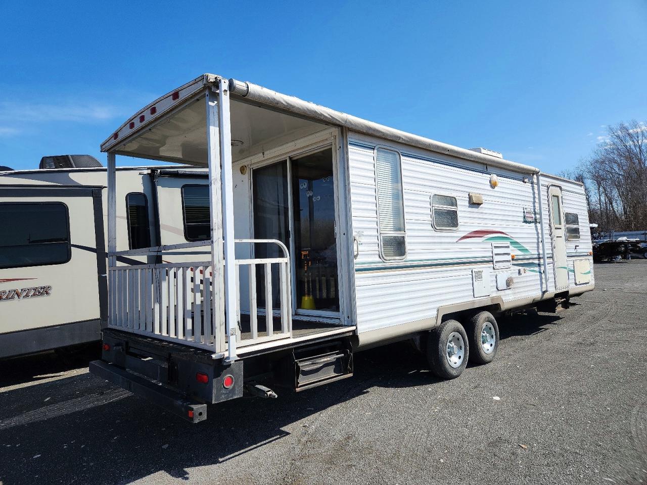 2004 Adventure 2004 Camper