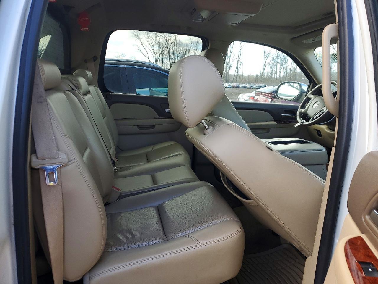 2011 Chevrolet Avalanche LTZ