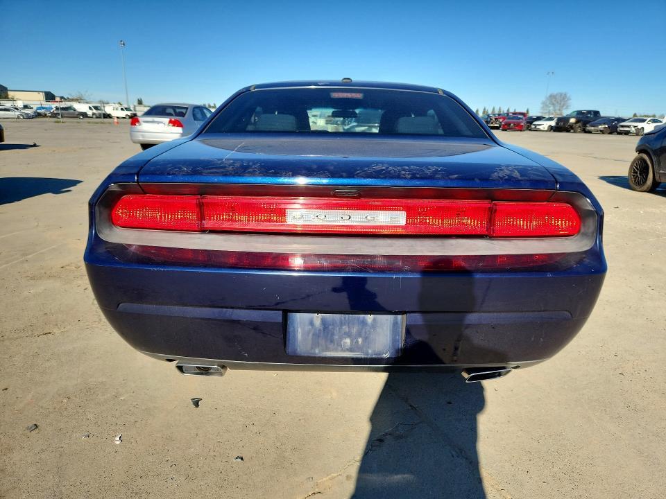 2013 Dodge Challenger sxt