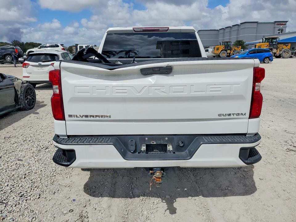 2020 Chevrolet Silverado C1500 Custom