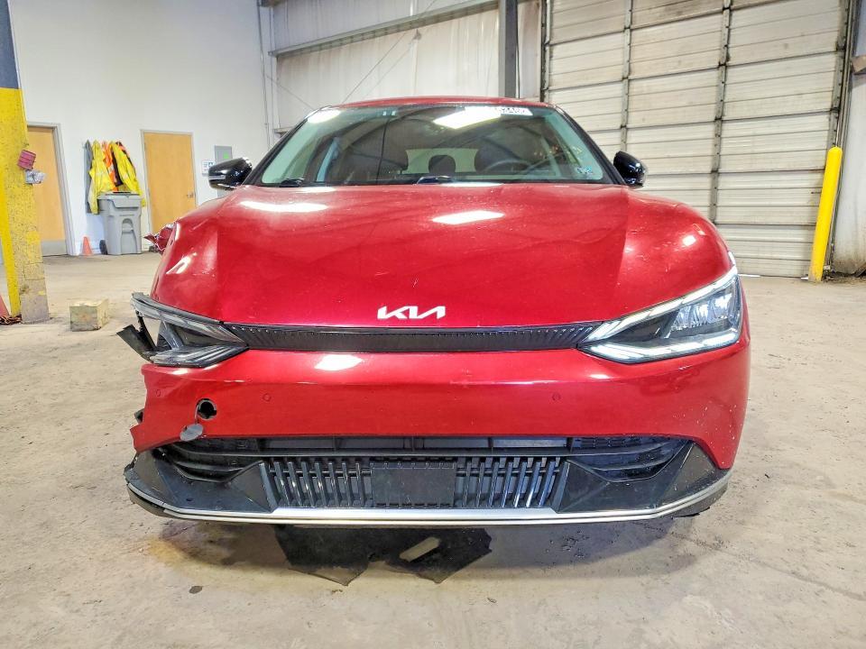 2024 KIA EV6 Wind