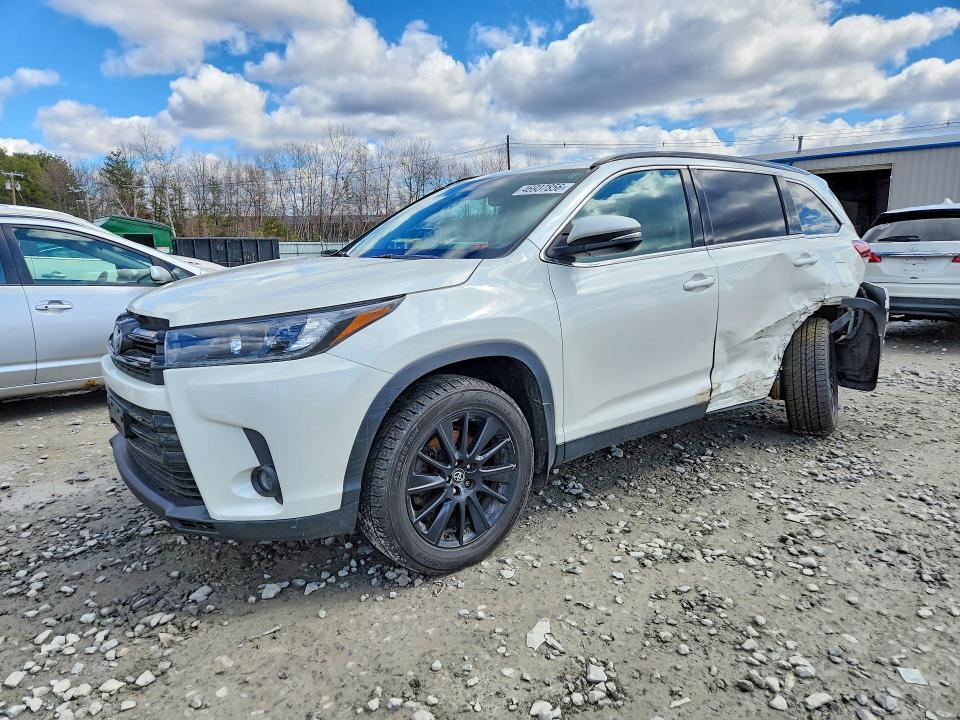 2019 Toyota Highlander se