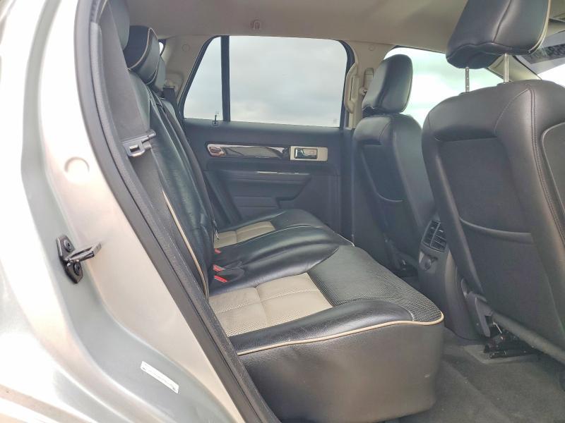 2009 Lincoln Townhouse MKX