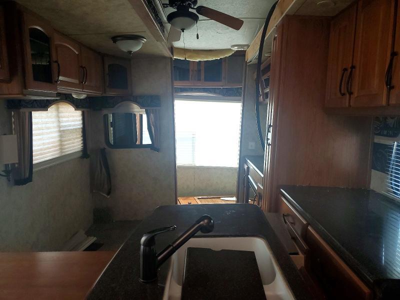 2013 Keystone Montana Camper