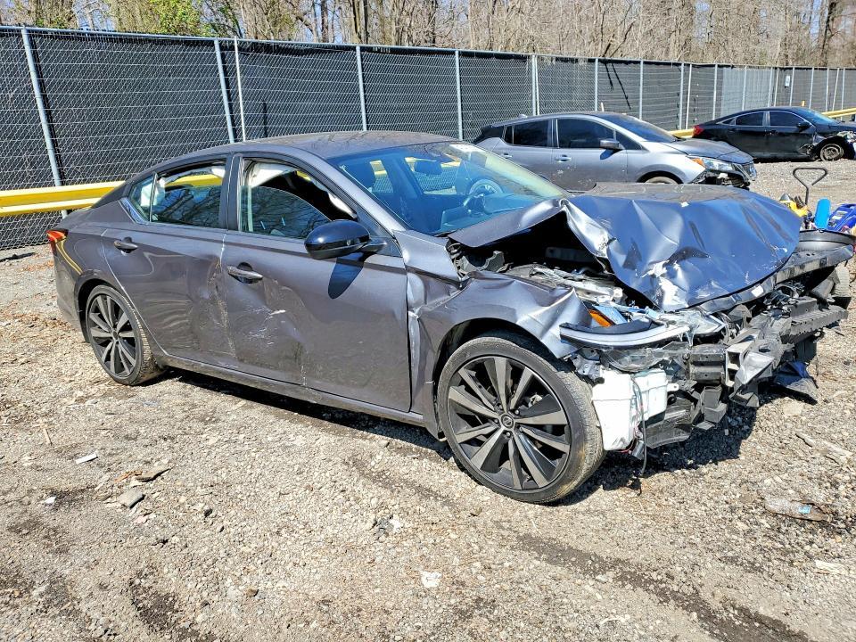 2021 Nissan Altima 2.5 sr