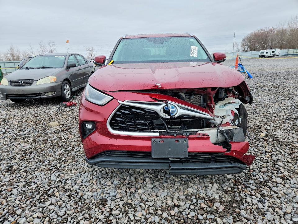 2021 Toyota Highlander Hybrid xle