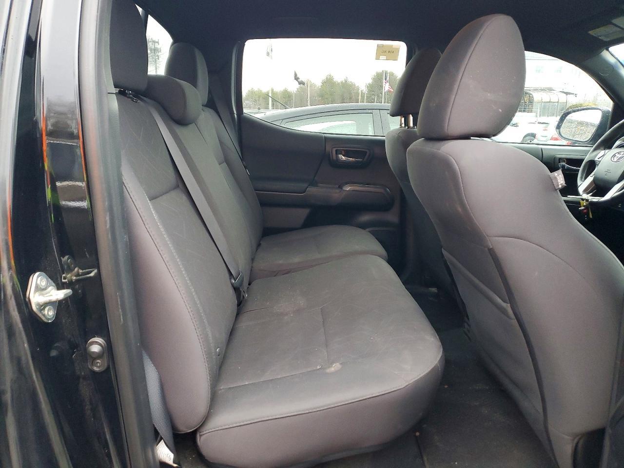 2016 Toyota Tacoma TRD Sport