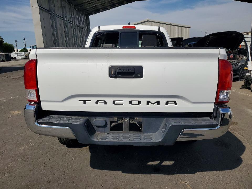 2016 Toyota Tacoma SR5