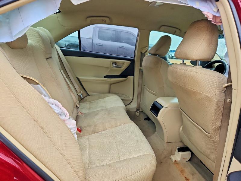 2016 Toyota Camry le