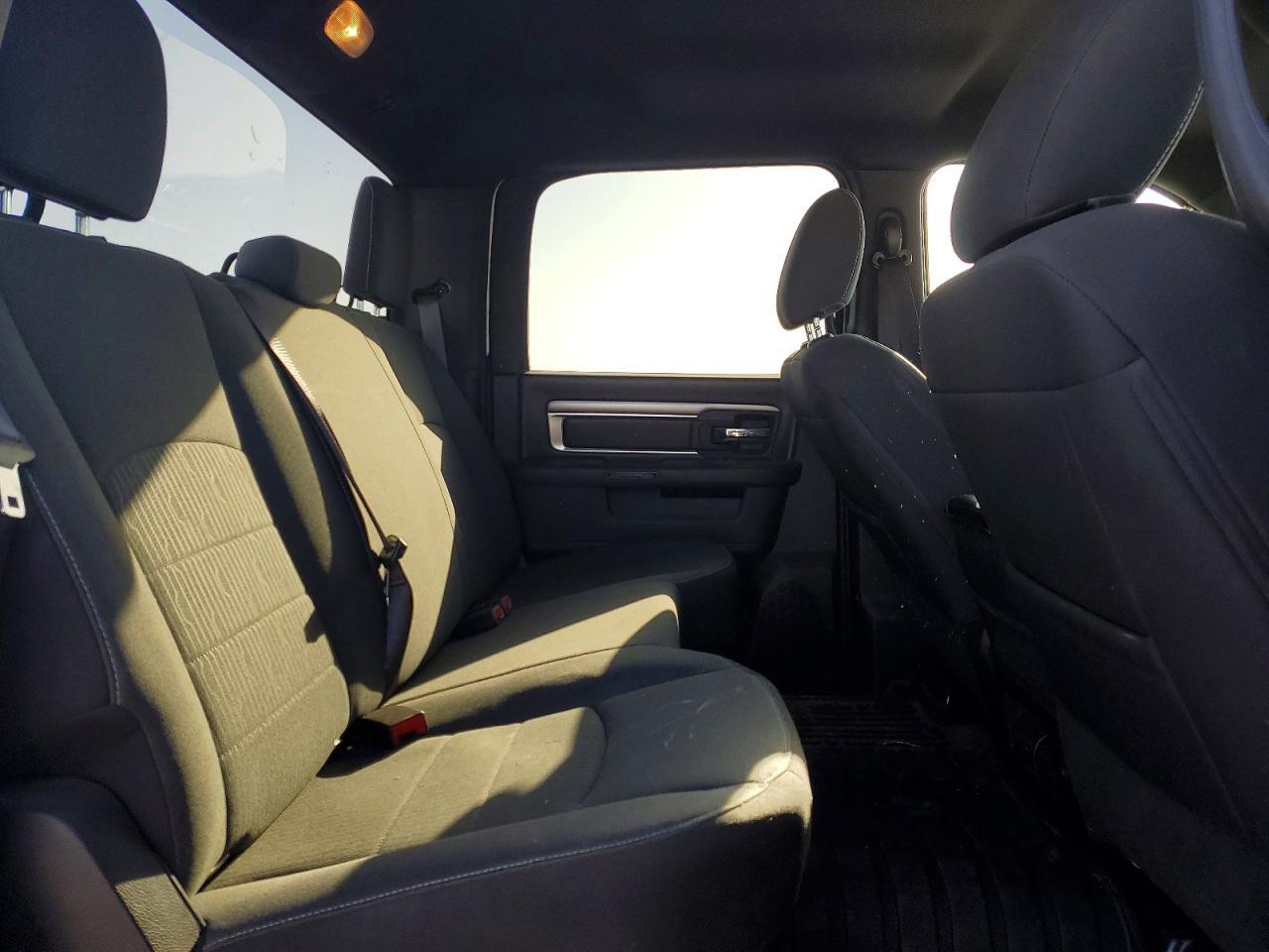 2024 Dodge RAM 1500 Classic SLT