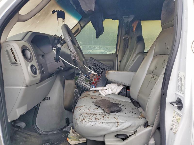 2011 Ford Econoline E350 Super Duty Wagon