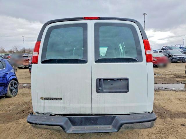 2022 Chev Rolet Express 2500 Cargo Delivery van