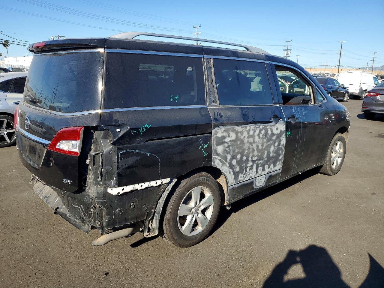 2017 Nissan Quest sv
