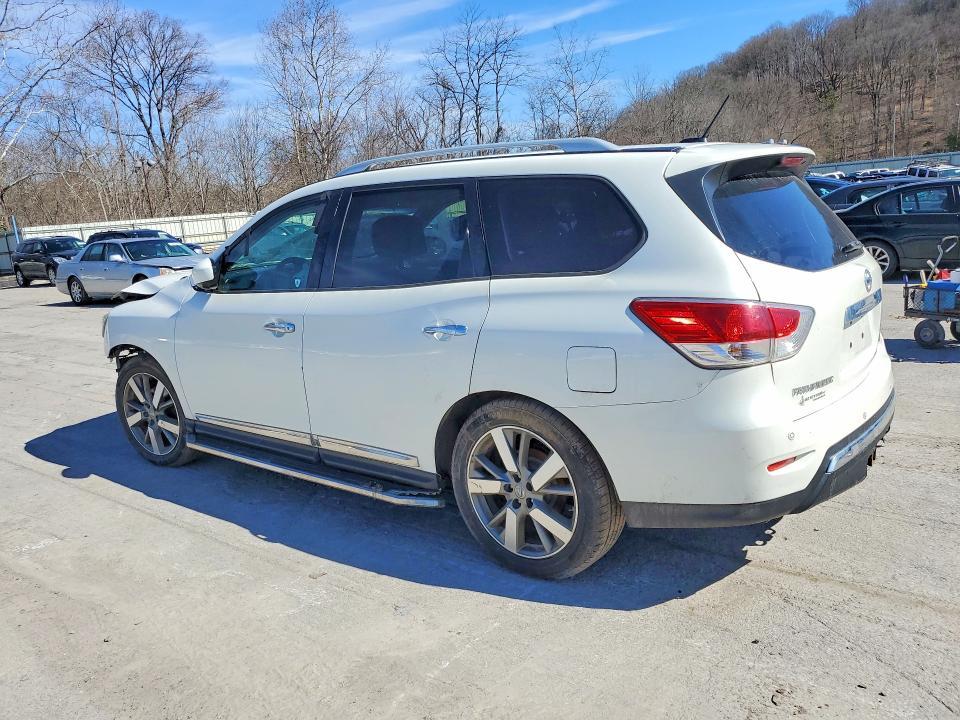 2015 Nissan Pathfinder s