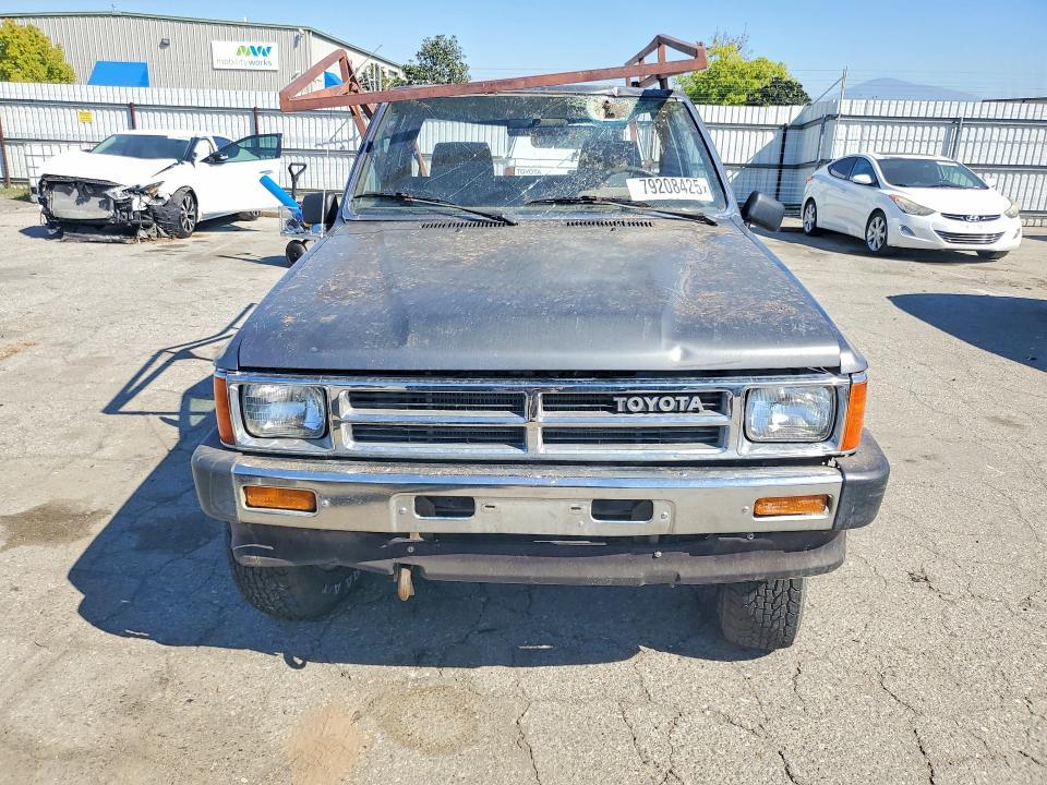 1988 Toyota Pickup Base