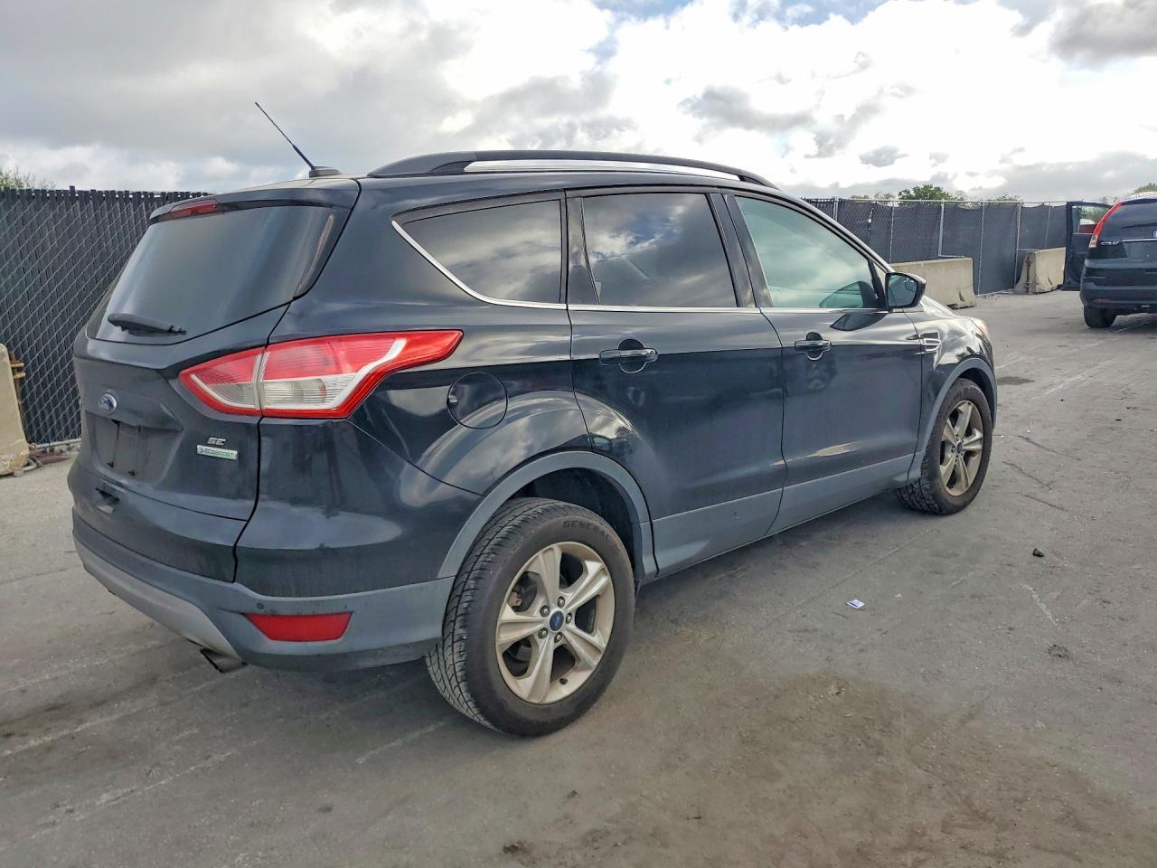 2016 Ford Escape se