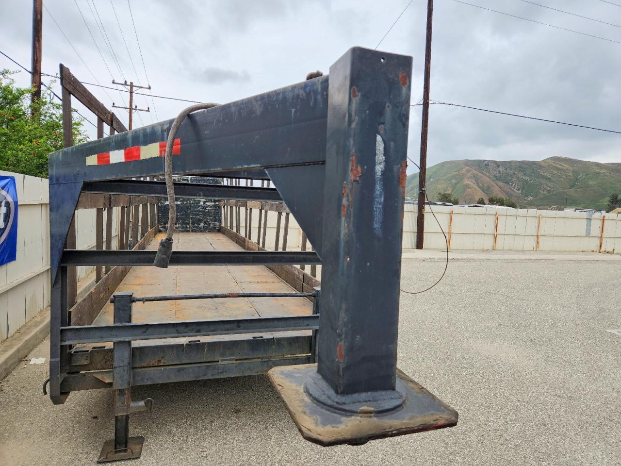 1997 Appl E Equipment Trailer