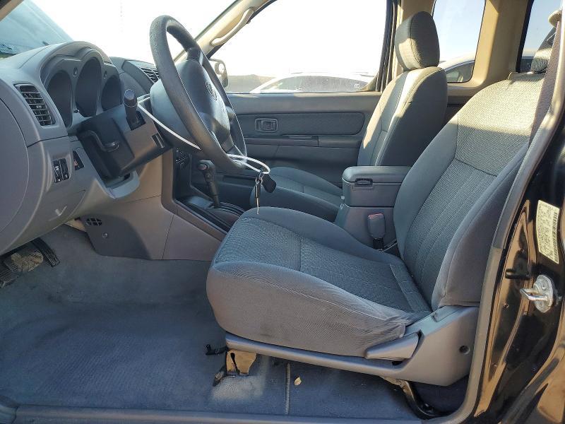 2004 Nissan Frontier XE-V6 Desert Runner