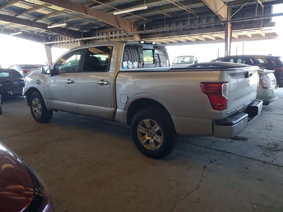2017 Nissan Titan SV