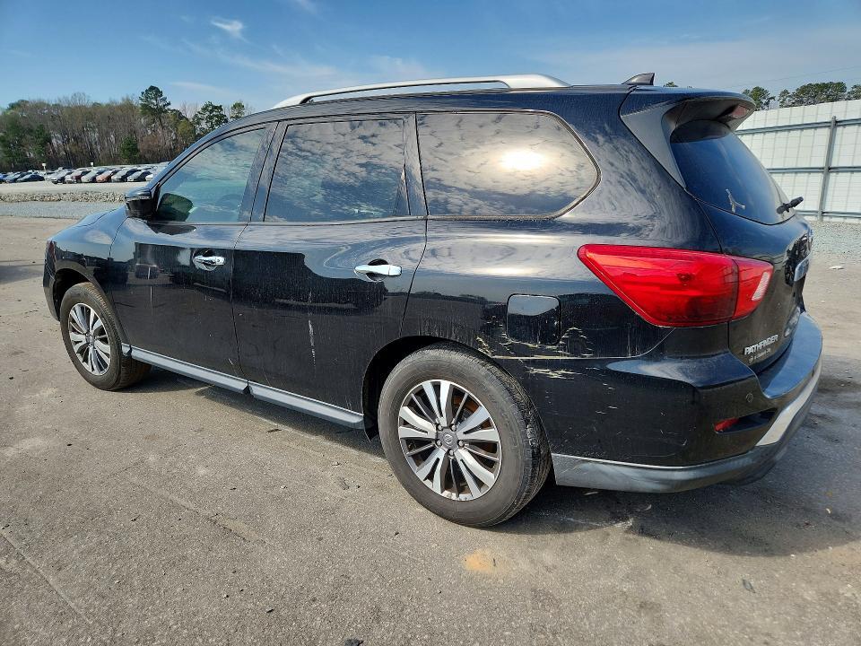 2019 Nissan Pathfinder sl
